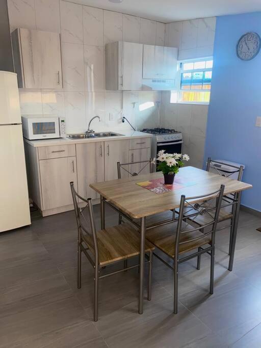 Cozy 1-Bedroom Apartment Close To City Center Willemstad Dış mekan fotoğraf